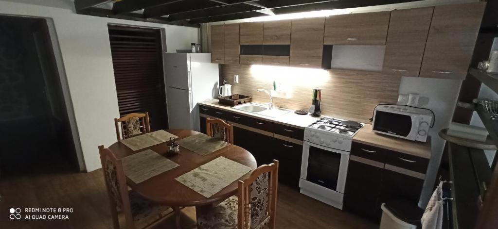 Privat L&l Appartamento Nová Lesná